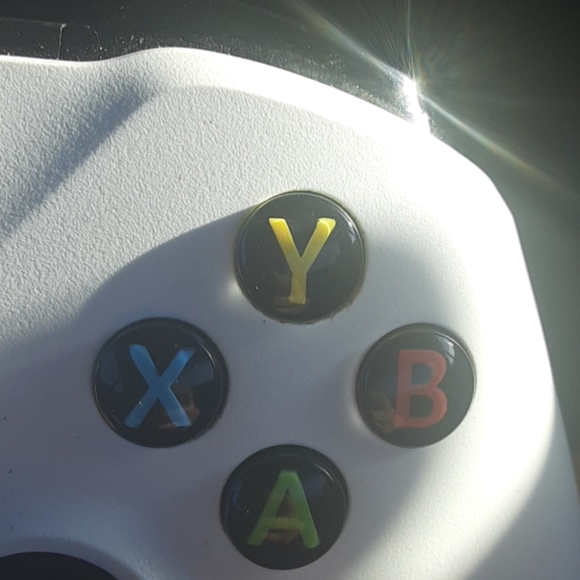 Xbox 1  controller - Picture 2 of 2